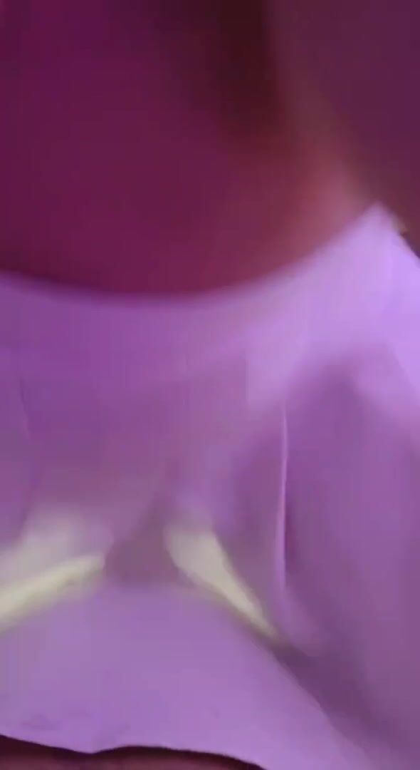 What's happening under my skirt? ♡