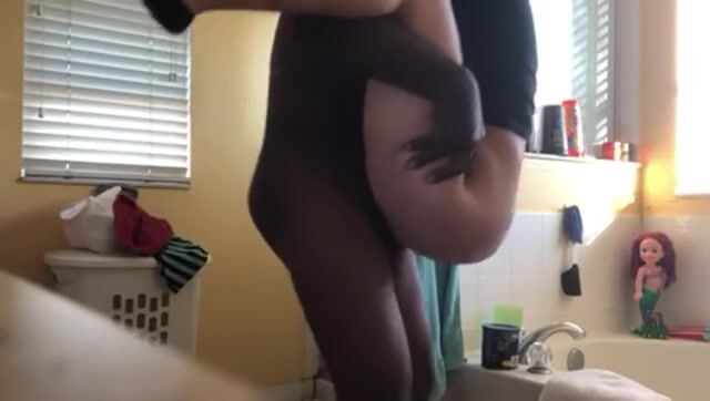 Making those Latina cheeks ripple